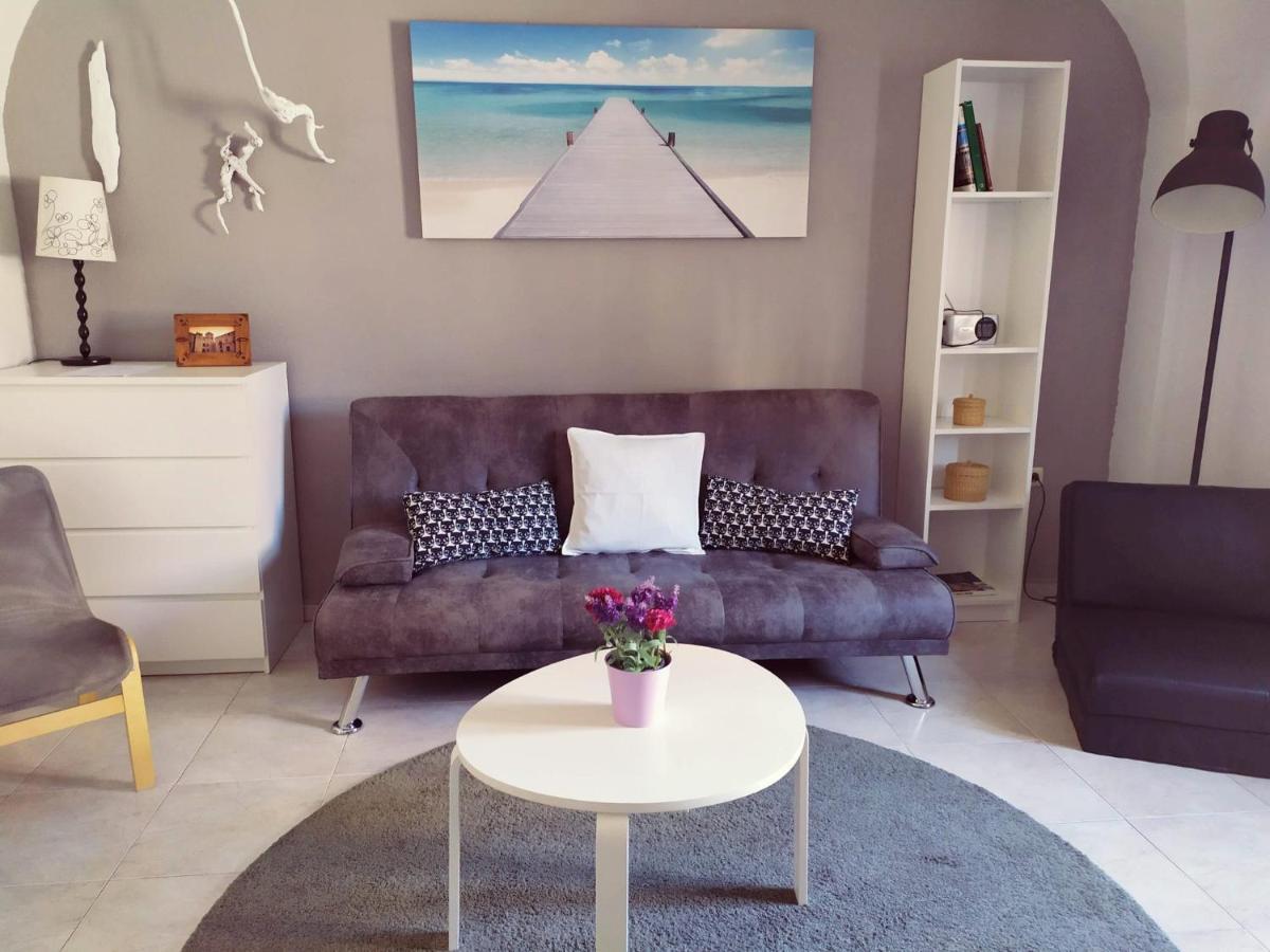 Apartamentos La Machacona Plaza Mayor Caces 外观 照片