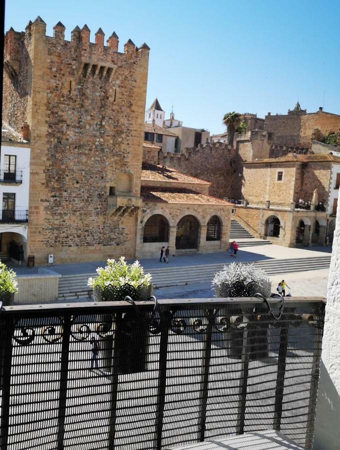 Apartamentos La Machacona Plaza Mayor Caces 外观 照片